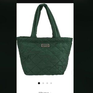 New w/tag Marc Jacobs Quilted Nylon Medium Tote Bag in Kombu Green M0016680